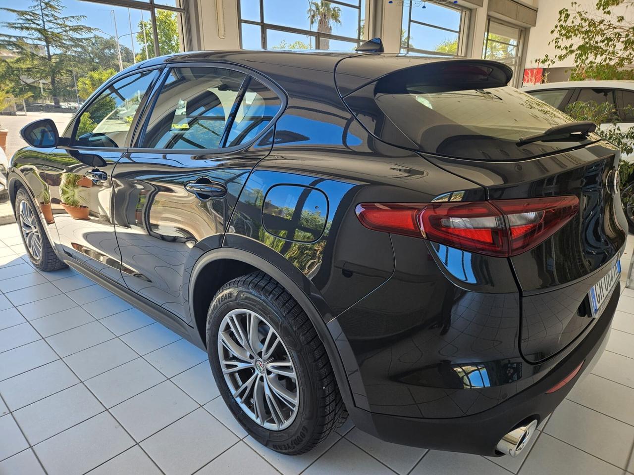 Alfa Romeo Stelvio 2.2 Turbodiesel 160 CV AT8 RWD Business