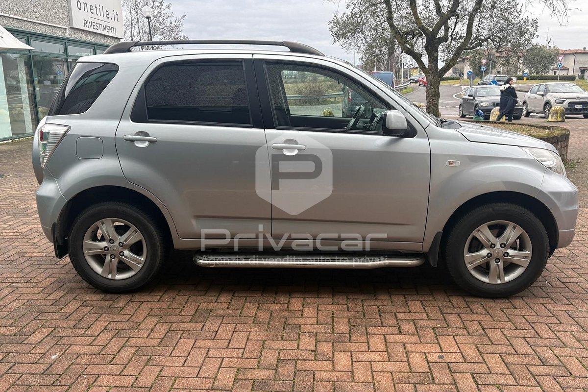 DAIHATSU Terios 1.5 4WD Hiro Green Powered