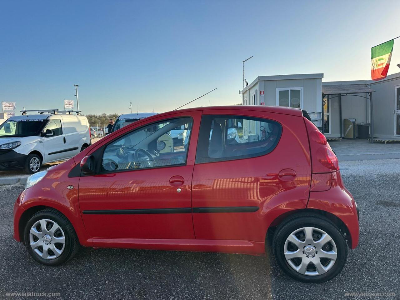 PEUGEOT 107 1.0 68 CV 5p.