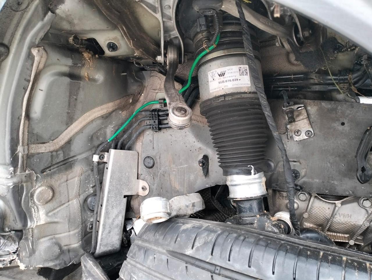 Porsche Macan 3.0 S Diesel 250 CV - SINISTRATO