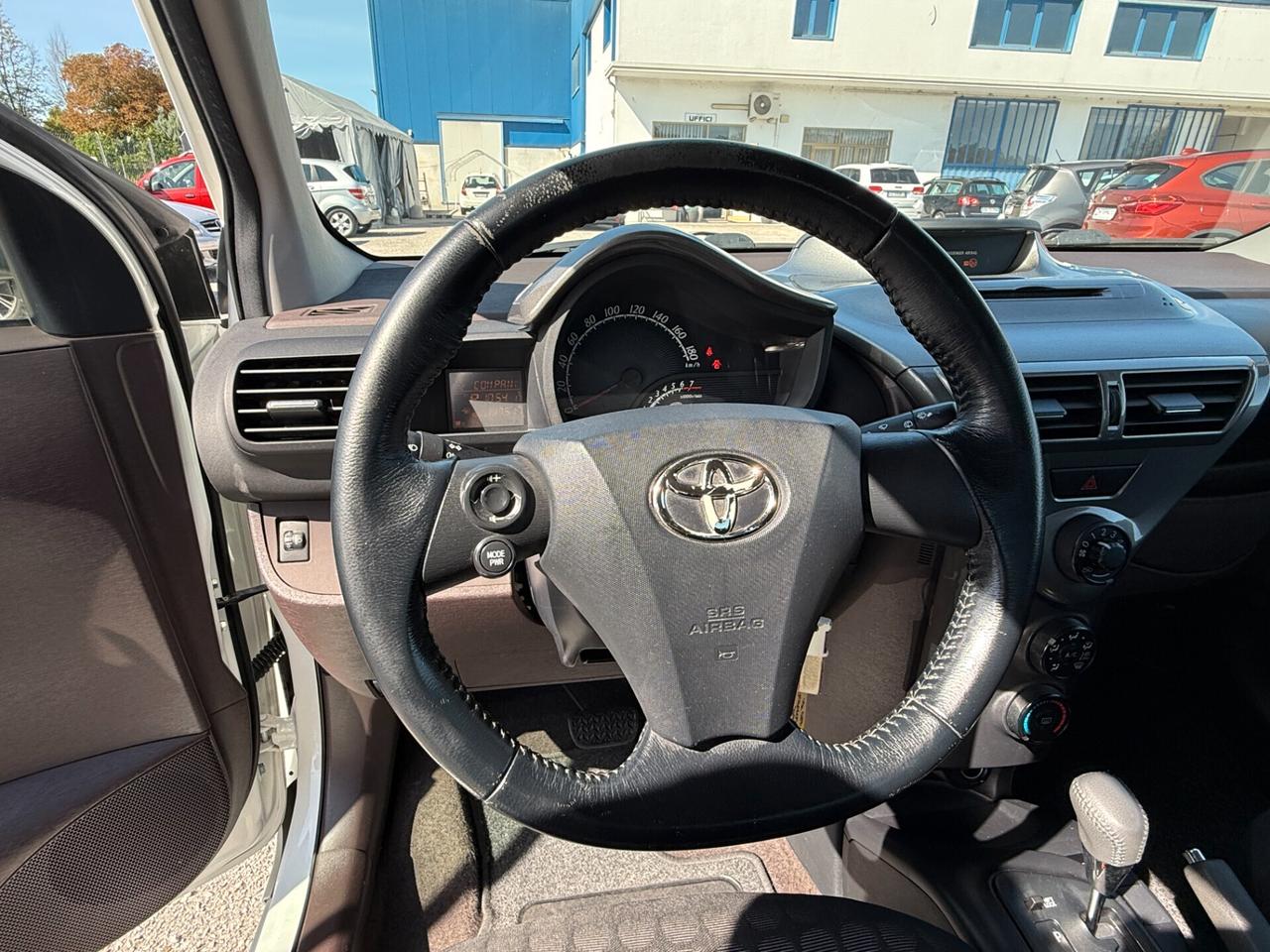 Toyota iQ 1.0 Multidrive