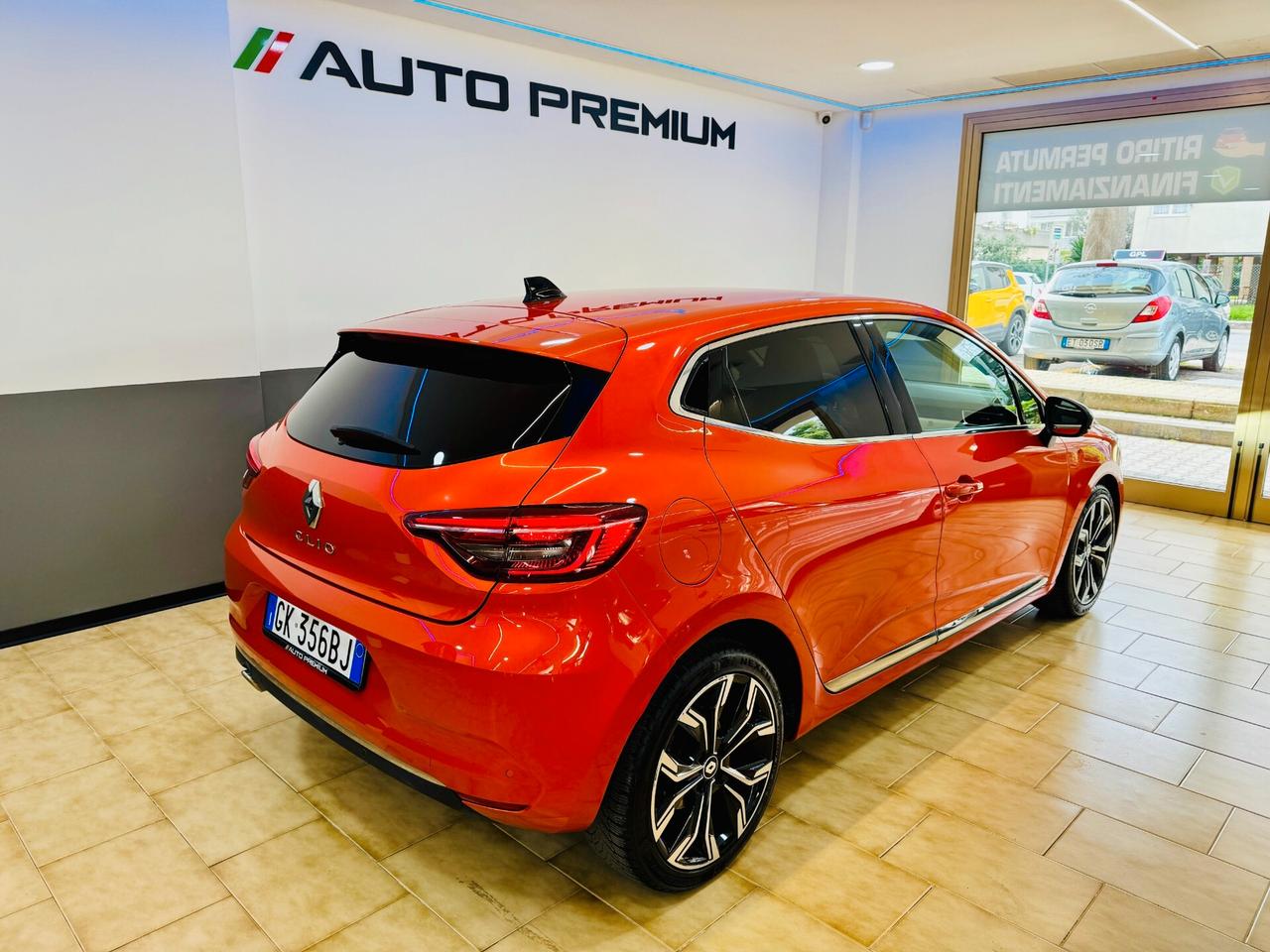 Renault Clio TCe 100 CV GPL Full-LED / Navi / RetroCam.