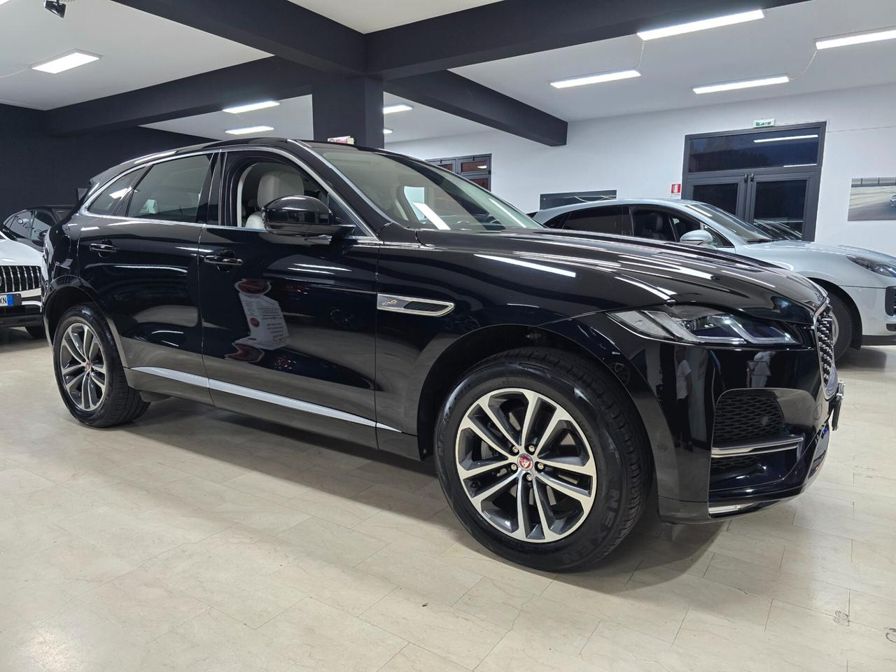 Jaguar F-Pace 2.0 D 204 CV AWD aut. R-Dynamic SE