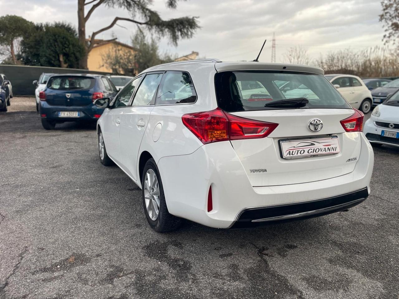 Toyota Auris Touring Sports 1.4 D-4D Lounge