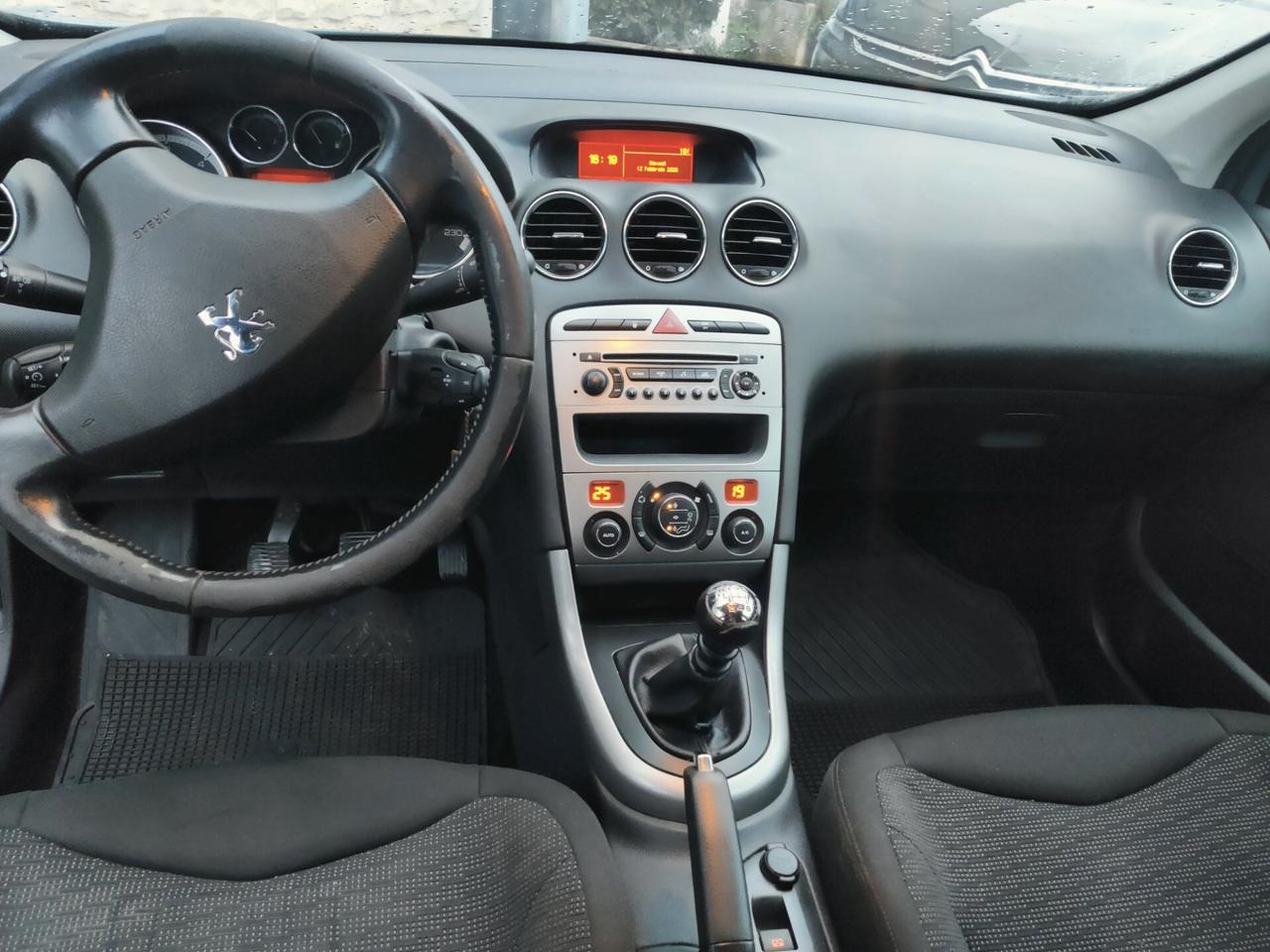 Peugeot 308 1.6 HDi 110CV SW Ciel Premium