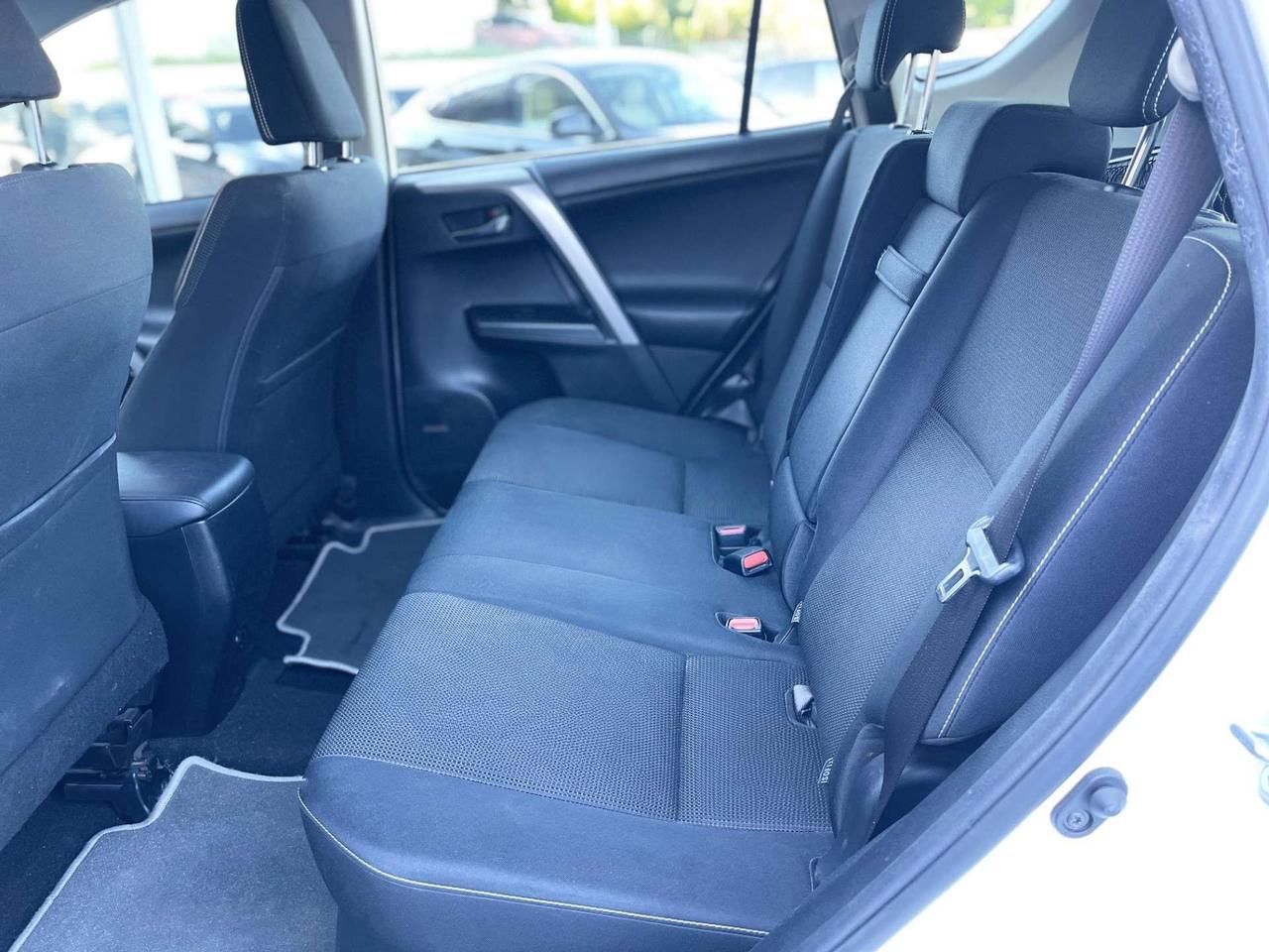 Toyota RAV 4 2.5 Hybrid 155CV E6 - 2017