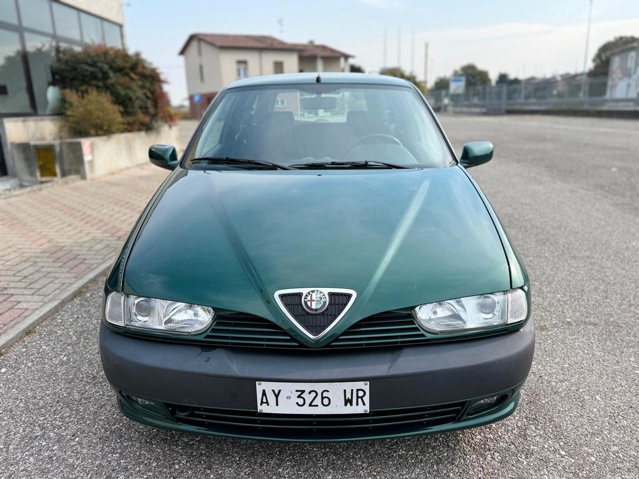 Alfa Romeo 145 2.0i 16V Twin Spark Quadrifoglio