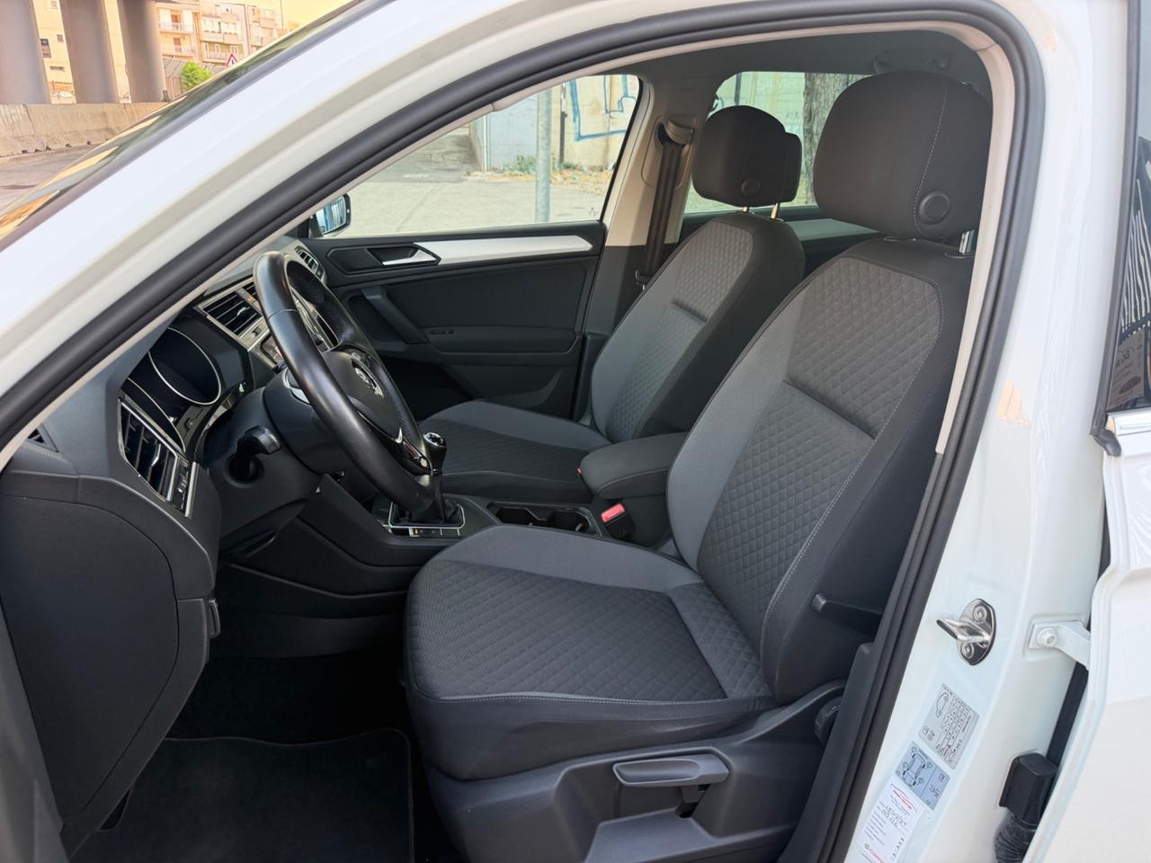 Volkswagen Tiguan 1.6 TDI 115 cv 2019 navigatore