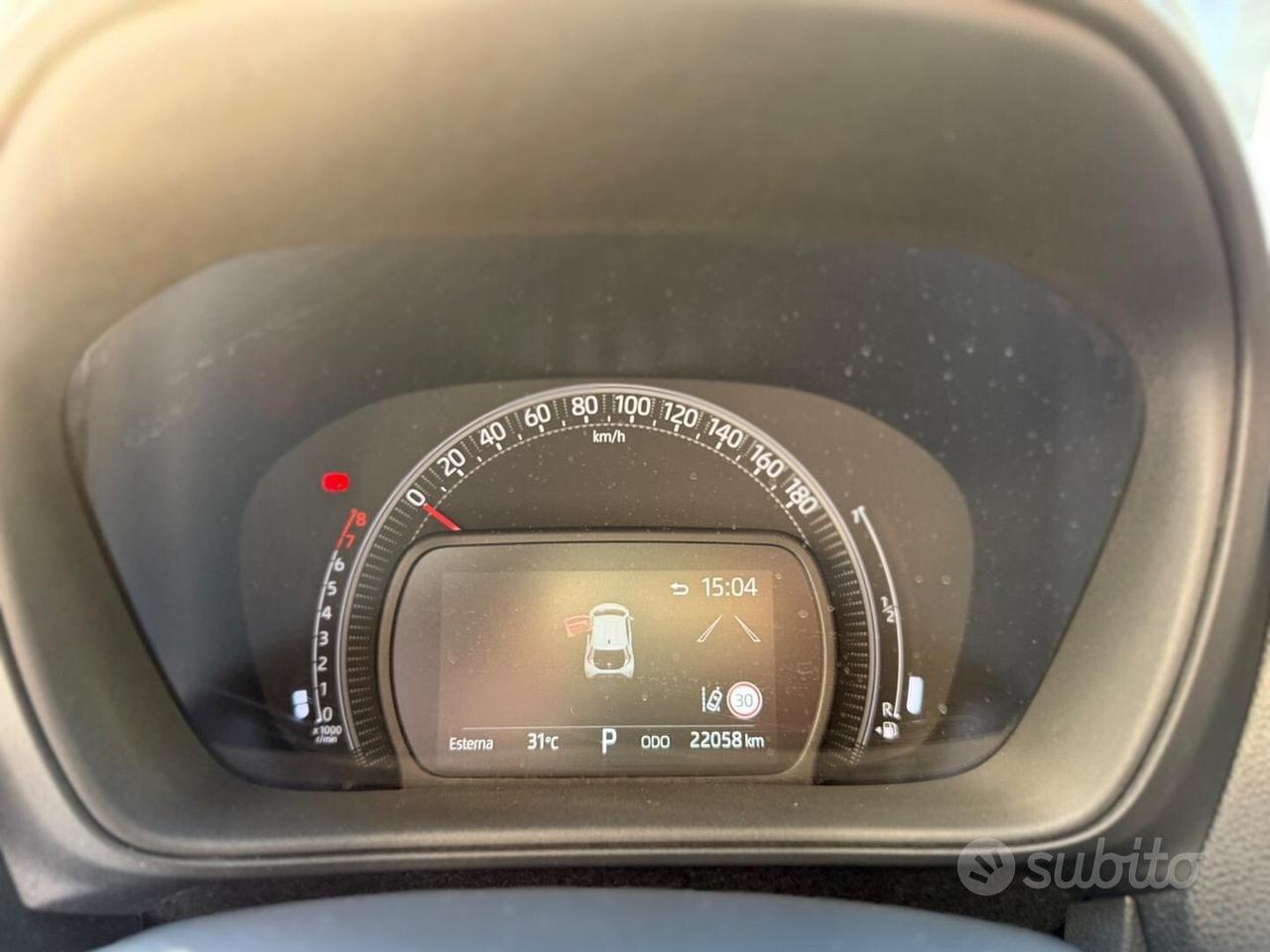Toyota Aygo X 1.0 VVT-i 72 CV 5 porte Lounge S-CVT