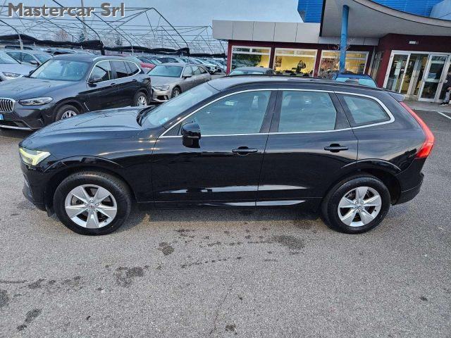 VOLVO XC60 XC60 II 2022 2.0 b4 Momentum Pro auto - GG102RJ