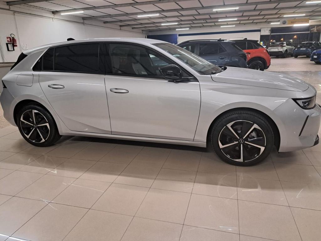 OPEL Astra 5P Business El