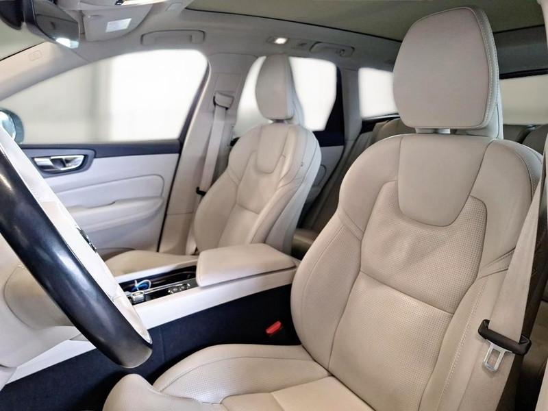 VOLVO XC60 T6 PLUG-IN AWD AUTO RECHARGE INSCR. SUV