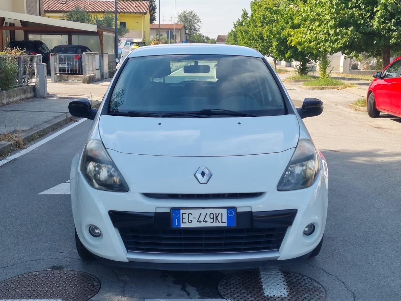 Renault Clio 1.2 16V 5 porte Dynamique