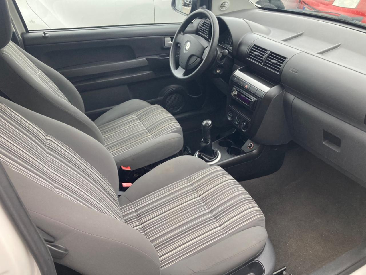 VOLKSWAGEN FOX (KM 130.718) PROPRIETARIO UNICO