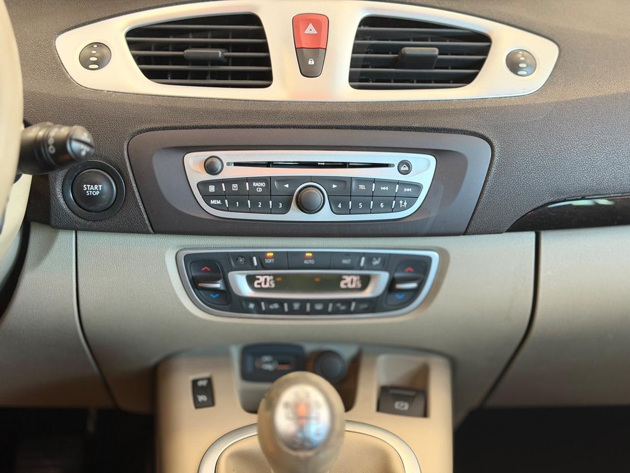 Renault Scenic Scénic X-Mod 1.9 dCi 130CV Luxe