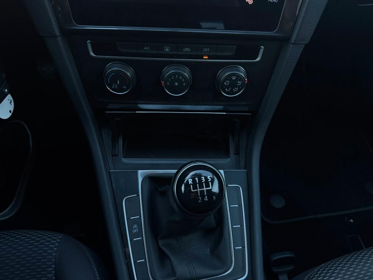 Volkswagen Golf 1.0 TSI 85 CV 5p. Trendline BlueMotion Technology