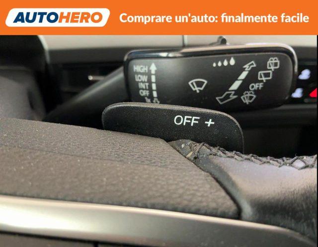 VOLKSWAGEN Golf 1.0 eTSI EVO DSG Life