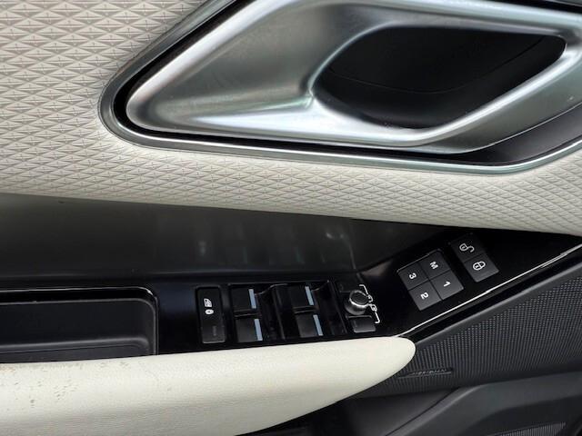 Land Rover Range Velar 2.0 D I4 240 CV S