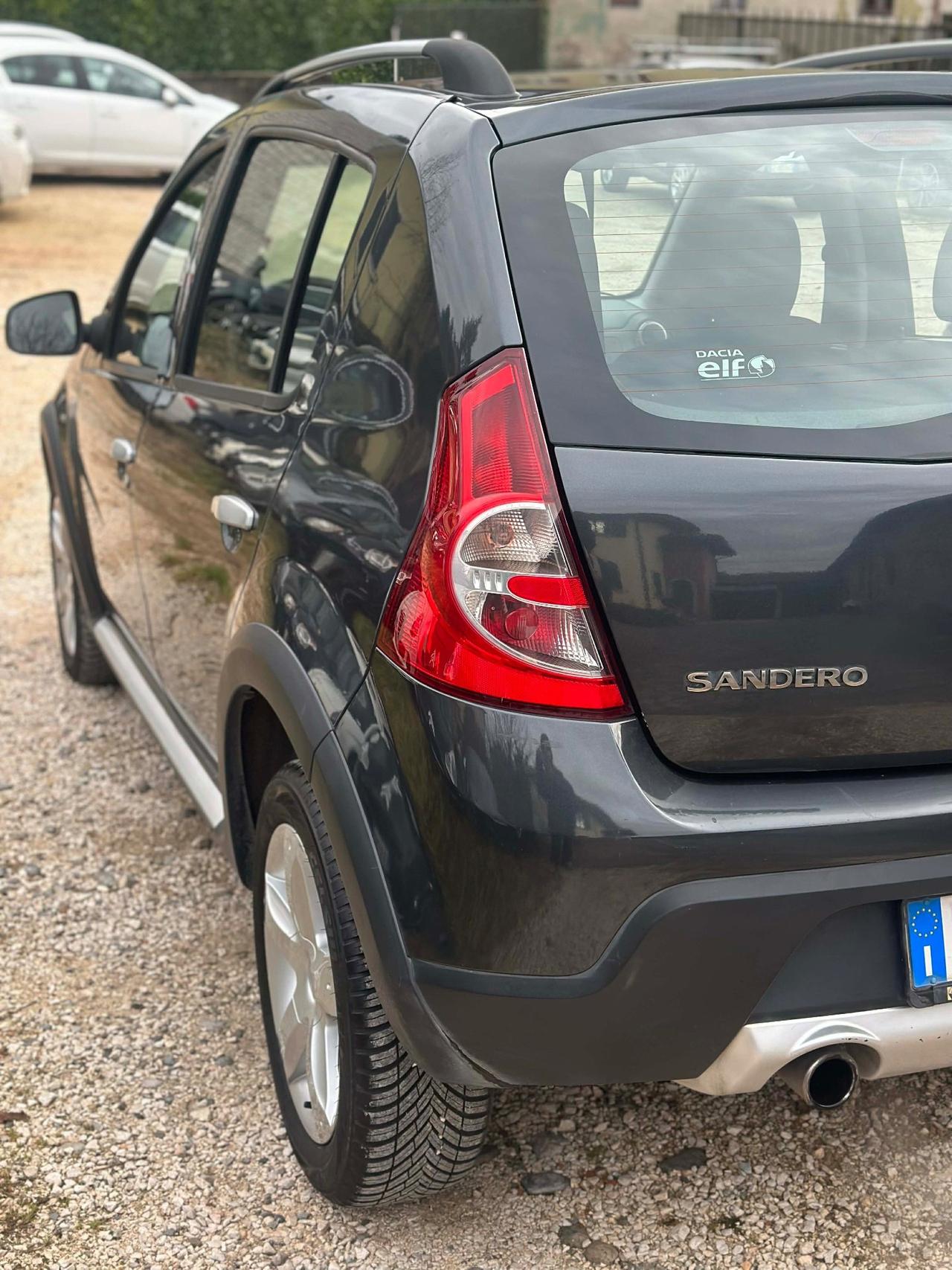 Dacia SANDERO STEPWAY 1.6 8V GPL 85CV NEOPAT KMCERT GARANZ
