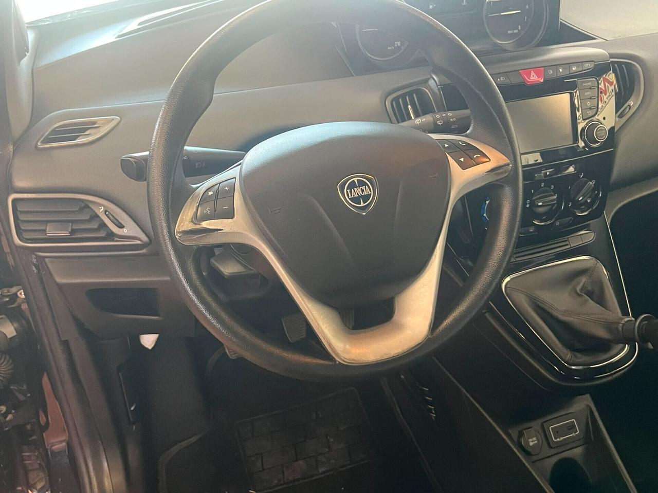 Lancia Ypsilon 1.2 69 CV 5 porte GPL Ecochic Gold