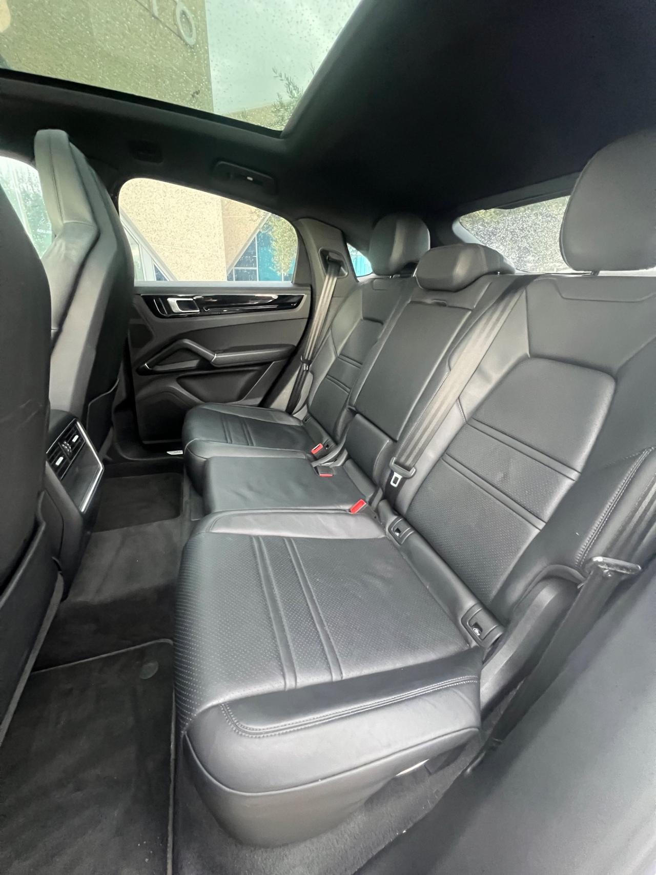 Porsche Cayenne Coupé 3.0 V6