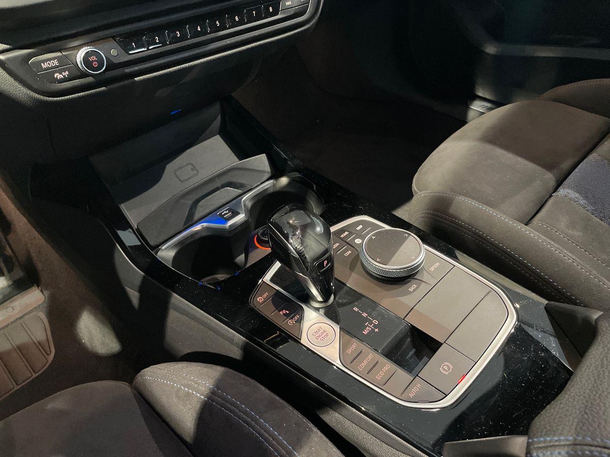 BMW Serie 1 F40 - 118d Msport auto