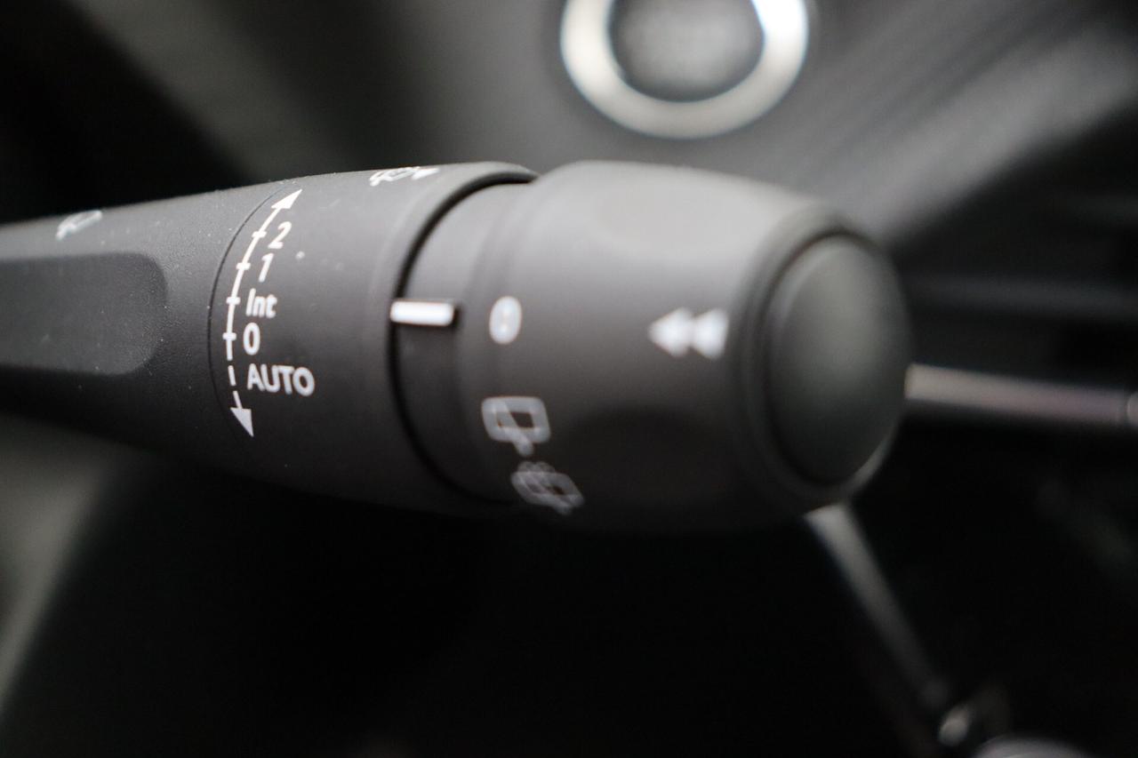 Peugeot 2008 Allure 1.2 Km0 * NAVIGAT. BLUETOOTH *