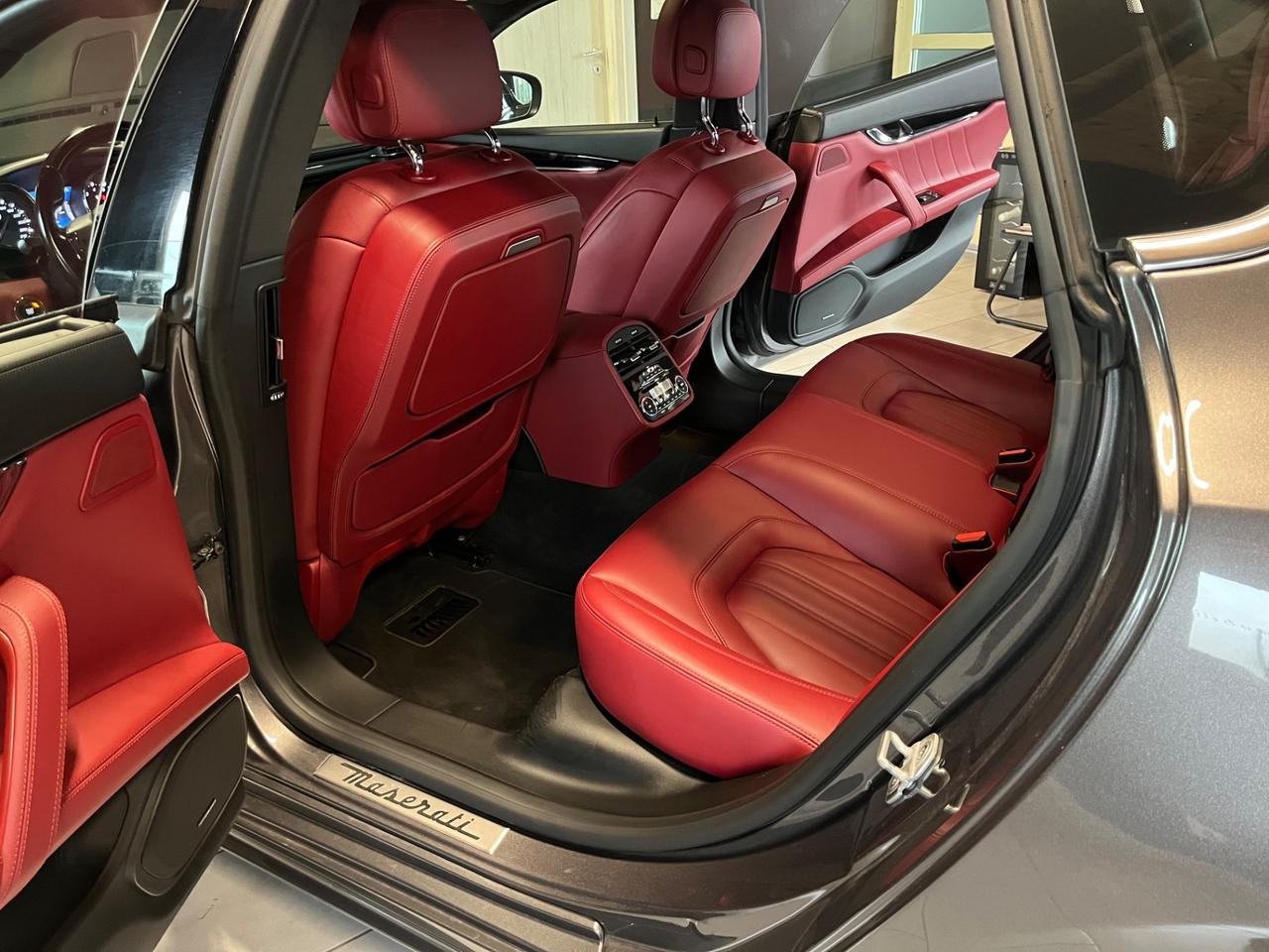 Maserati Quattroporte V6 430 CV S Q4 Granlusso