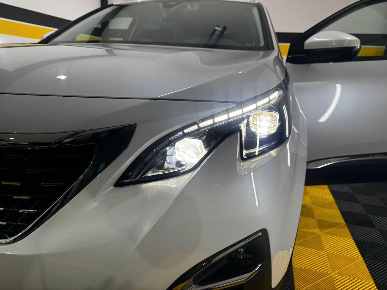 Peugeot 3008 BlueHDi 120 S&S Allure