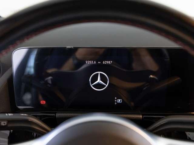 Mercedes-Benz GLA 200 GLA Premium auto