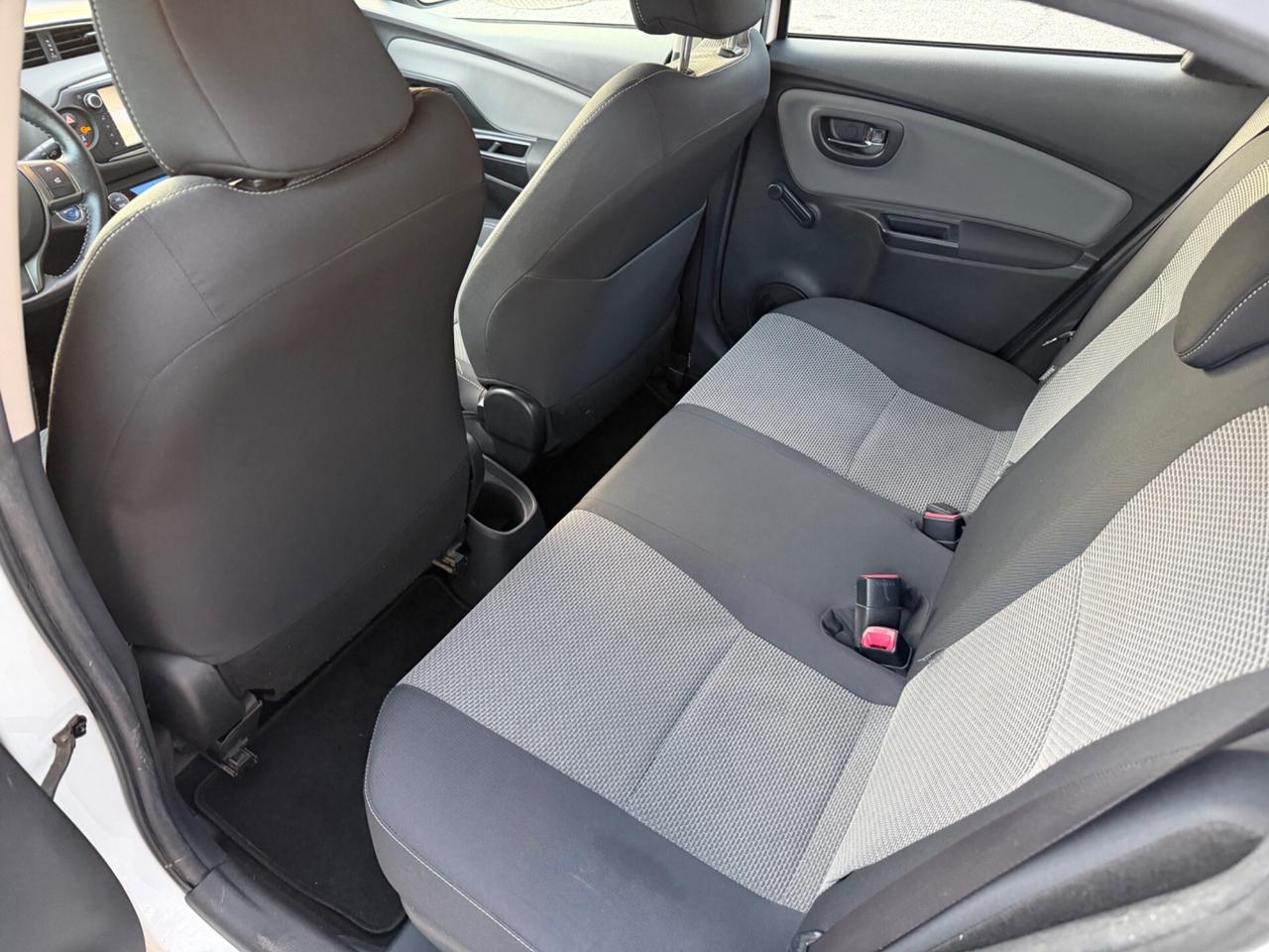 Toyota Yaris 1.5 Hybrid 5 porte Cool