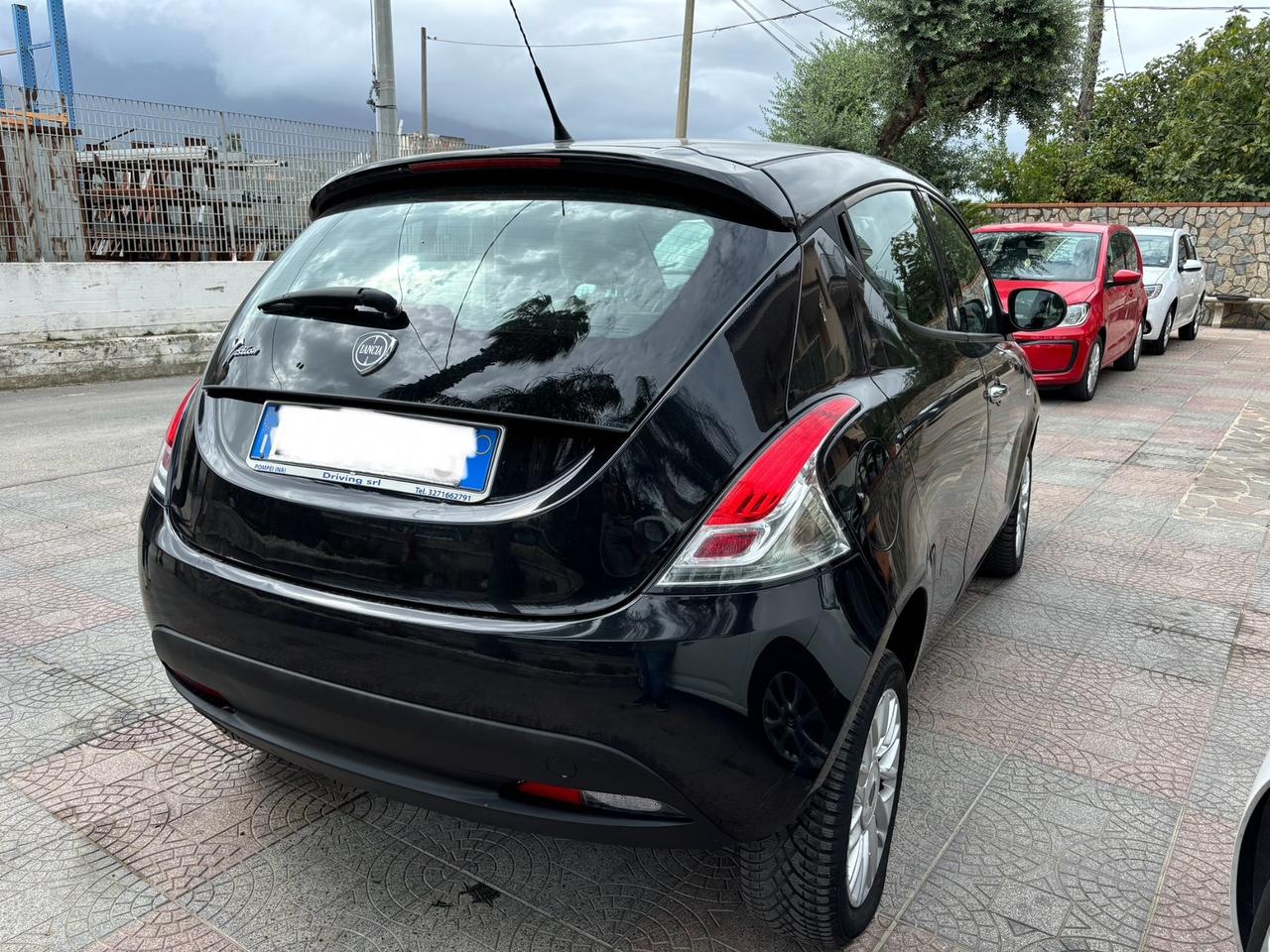 Lancia Ypsilon 0.9 TwinAir 85 CV 5 porte Metano Ecochic Gold