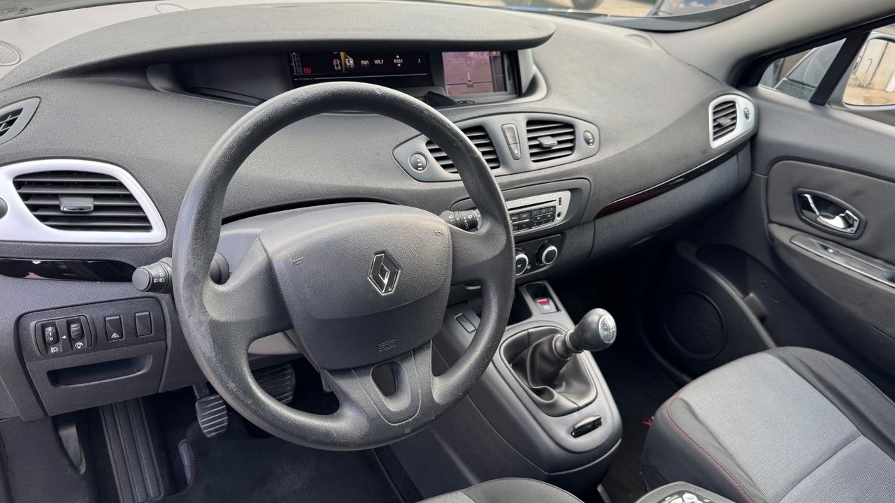 Renault Scenic Xmod 2013 photo 5