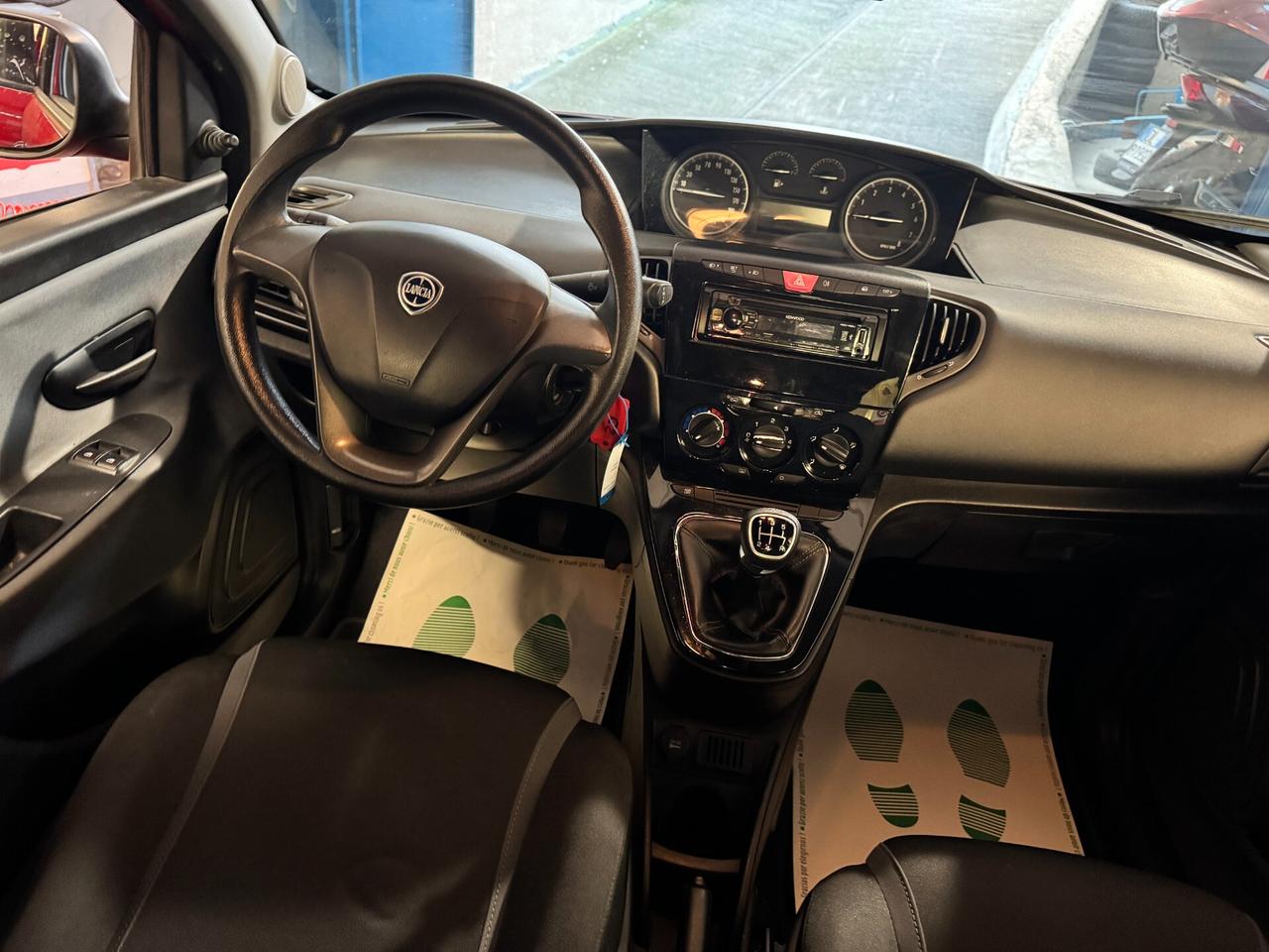 Lancia Ypsilon 1.2 69 CV 5 porte Silver