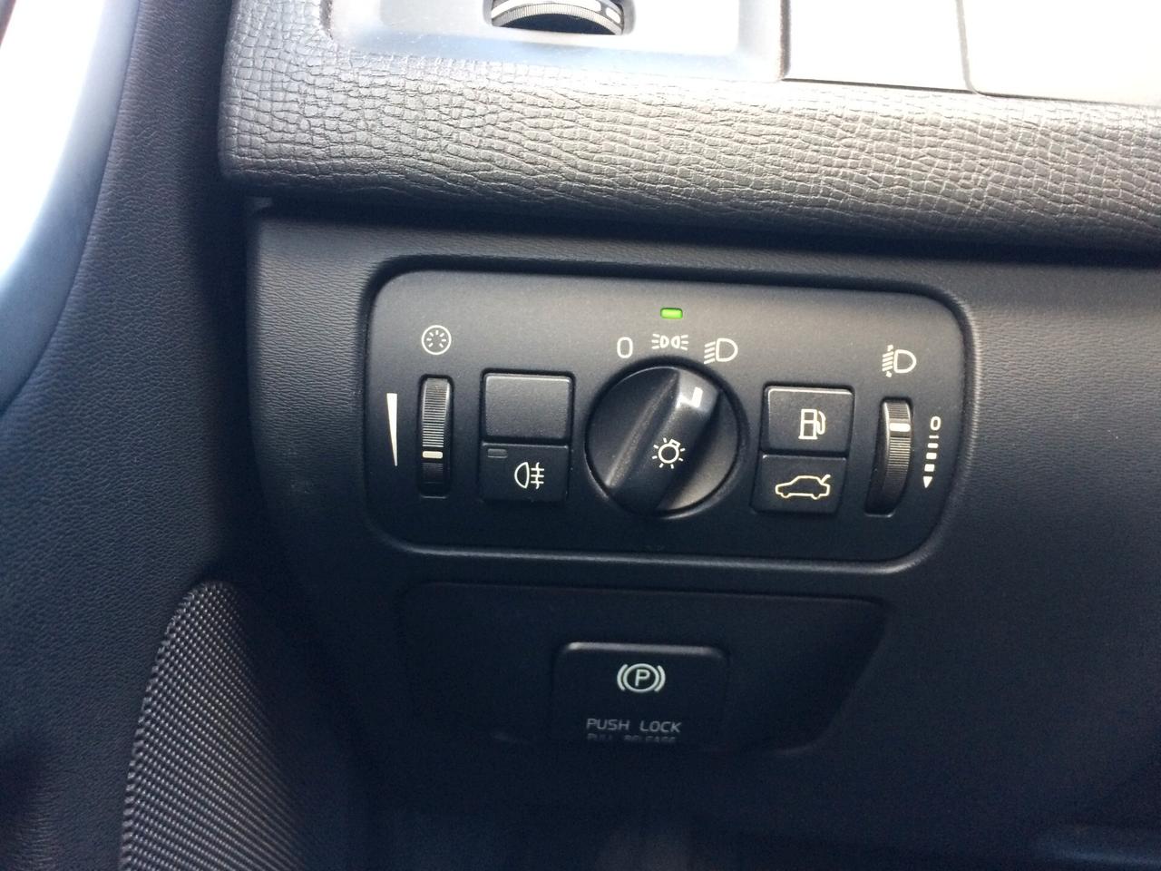 2011 Volvo XC 60 XC60 D5 AWD TAGLIANDATA !!