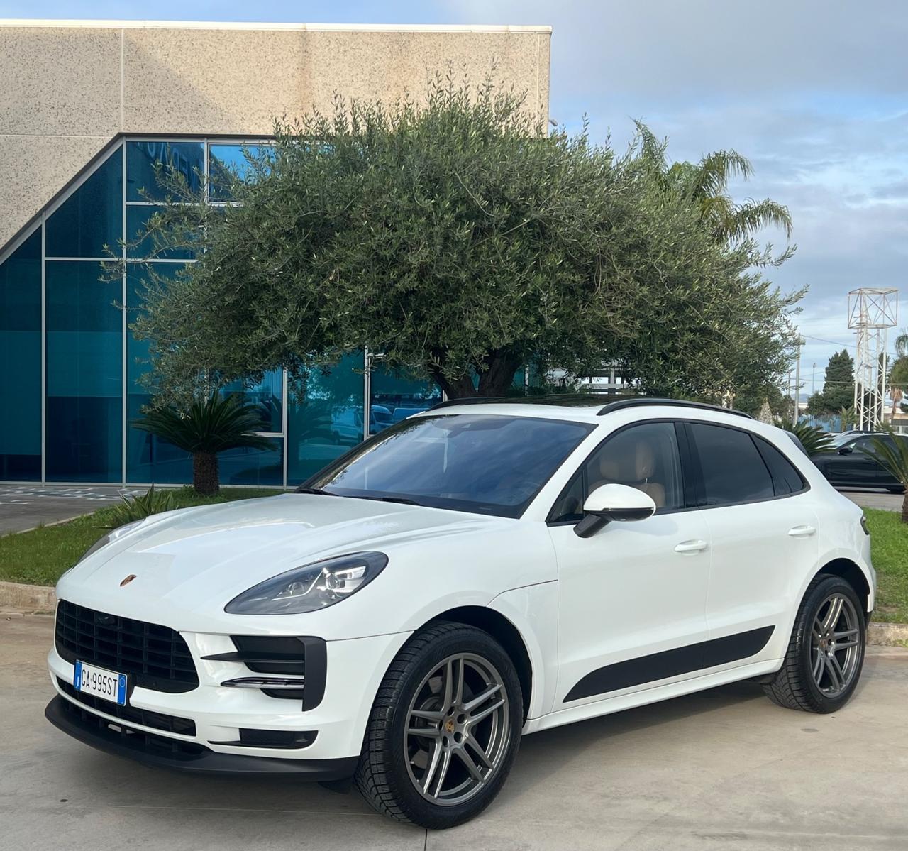 Porsche Macan 2.0 245cv pdk