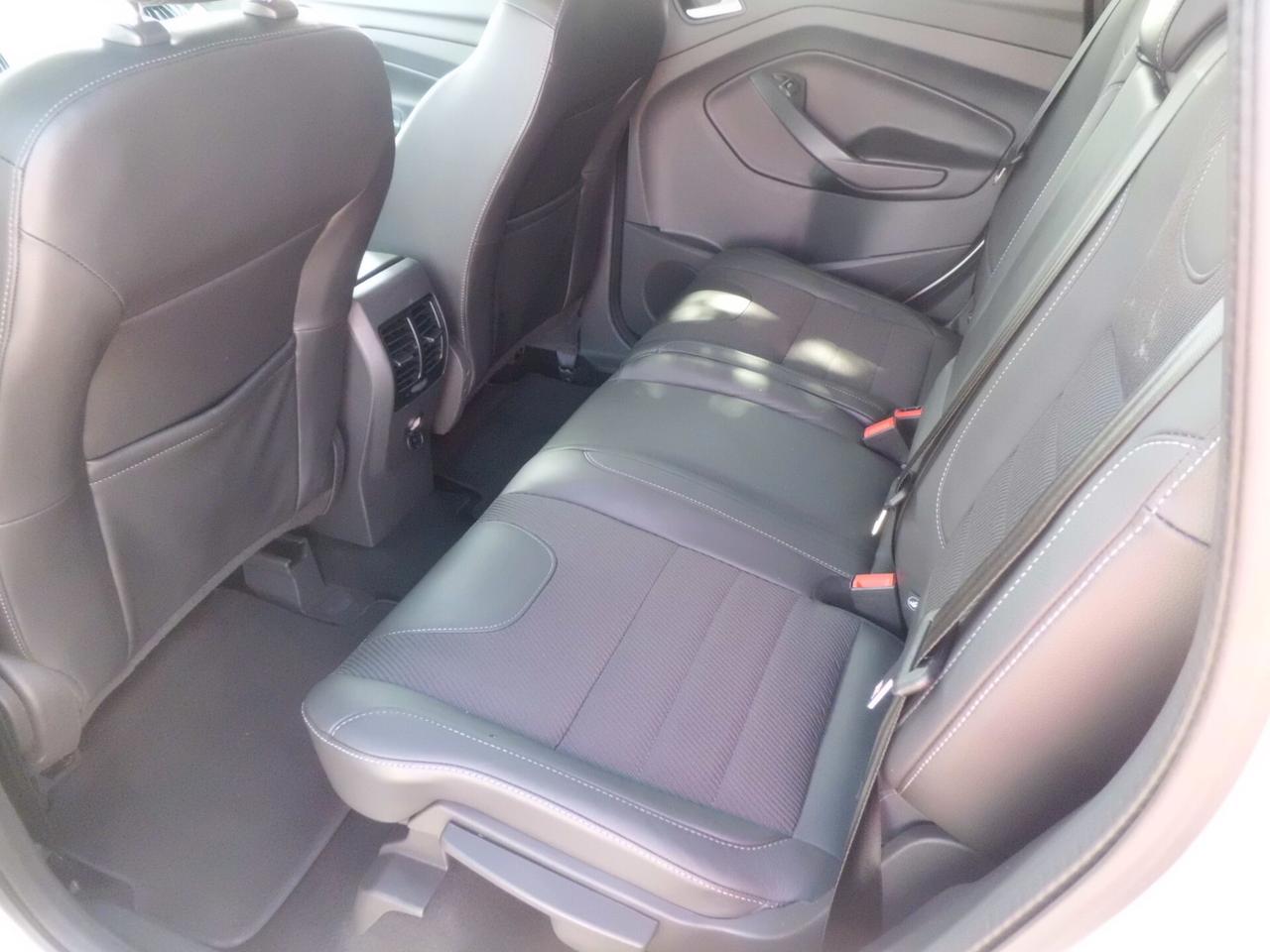 Ford Kuga 2.0 TDCI 120 CV S&S 2WD Titanium