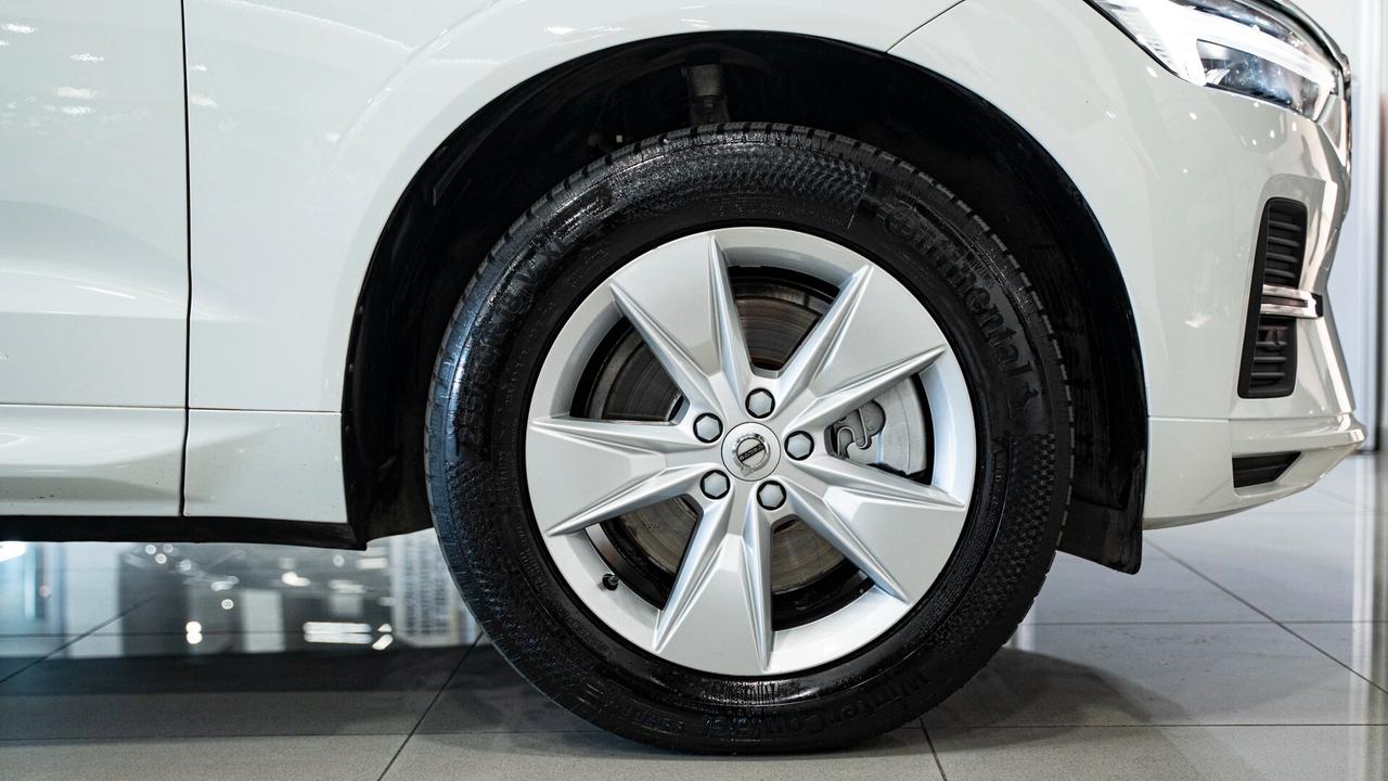 Volvo XC 60 XC60 B4 D 2.0 GEARTRONIC AWD MOMENTUM SPORT LED NAVI FULL OPTIONAL
