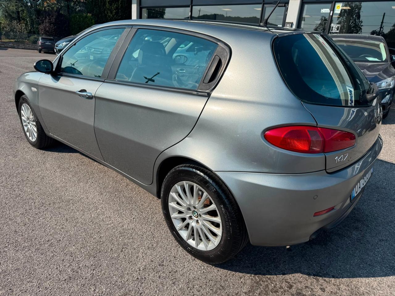 Alfa Romeo 147 1.6 16V TS (105) 5 porte Distinctive * gpl * -meccanica da rivedere- no garanzia - commercianti