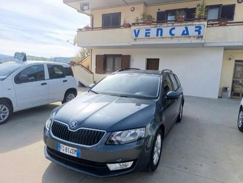 Skoda Octavia Wagon 1.6 tdi Executive 110cv my16