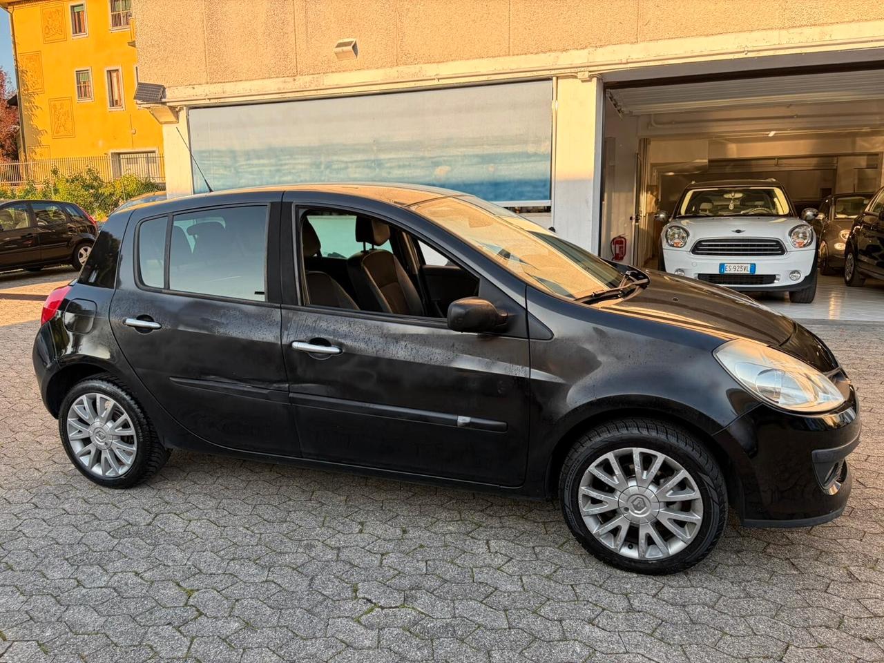 Renault Clio 1.2 16V 5 porte