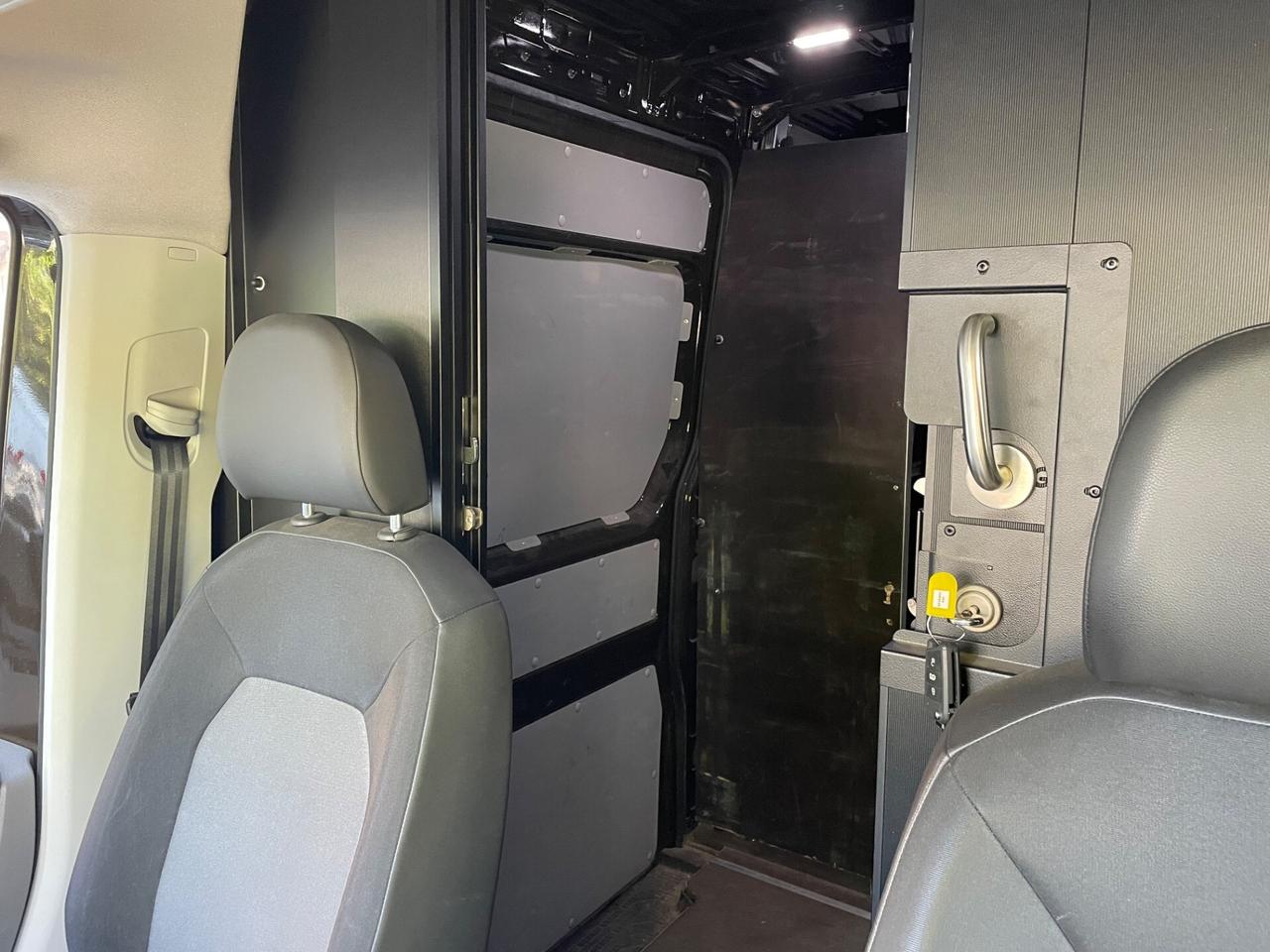 VW Crafter 30 2.0 TDI 140CV PM-TA Furg. All. Corrieri con porta