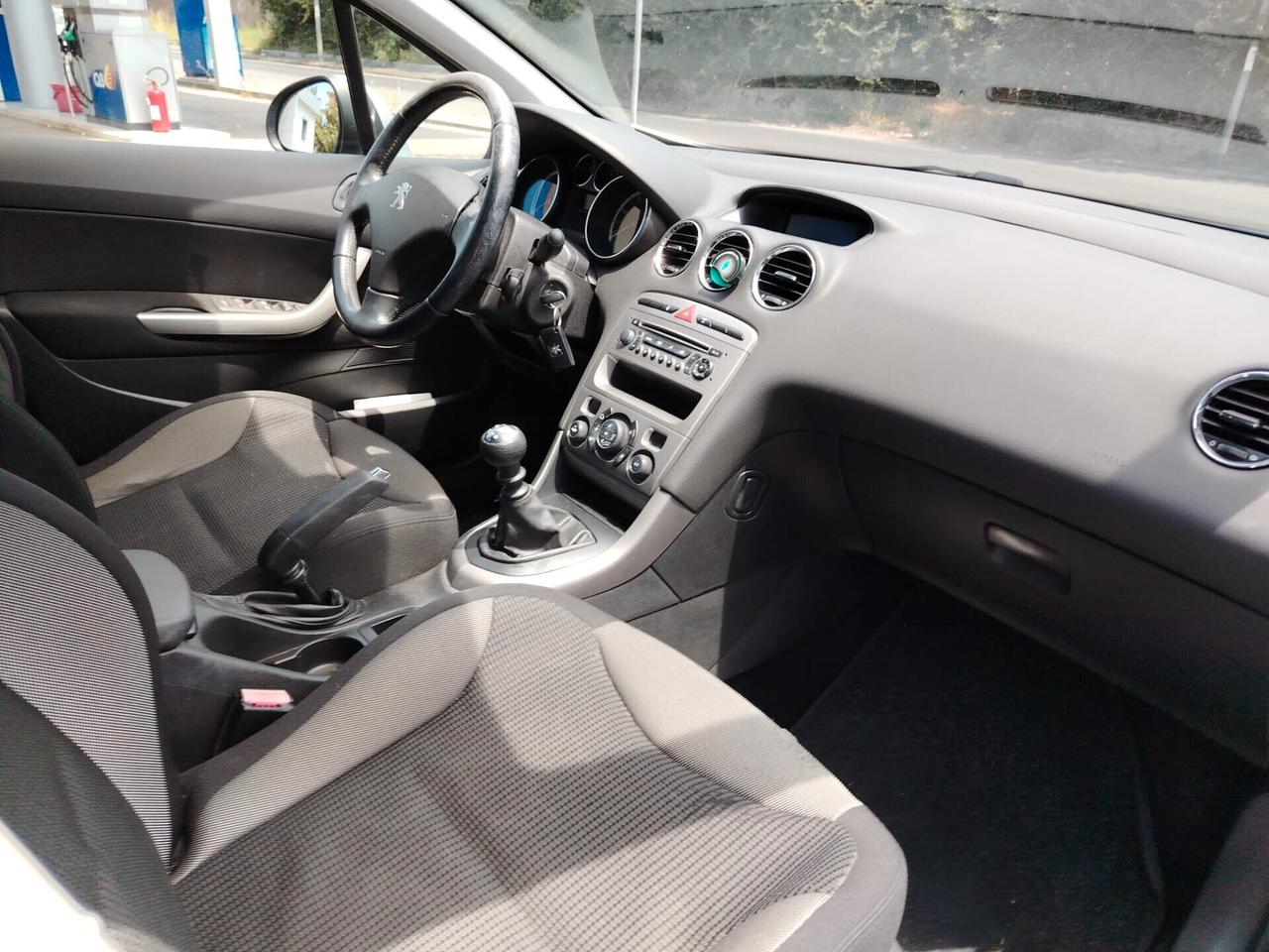 Peugeot 308 1.6 8V e-HDi 112CV Stop&Start 5p. Allure