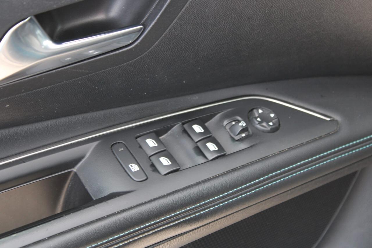 Peugeot 3008 BlueHDi 130 S&S EAT8 GT