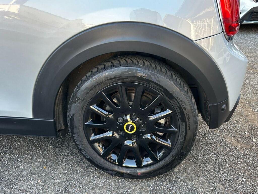 Mini Cooper SE 3p Classic auto