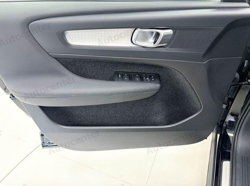 Volvo XC40 T4 PLUG IN CORE AUT