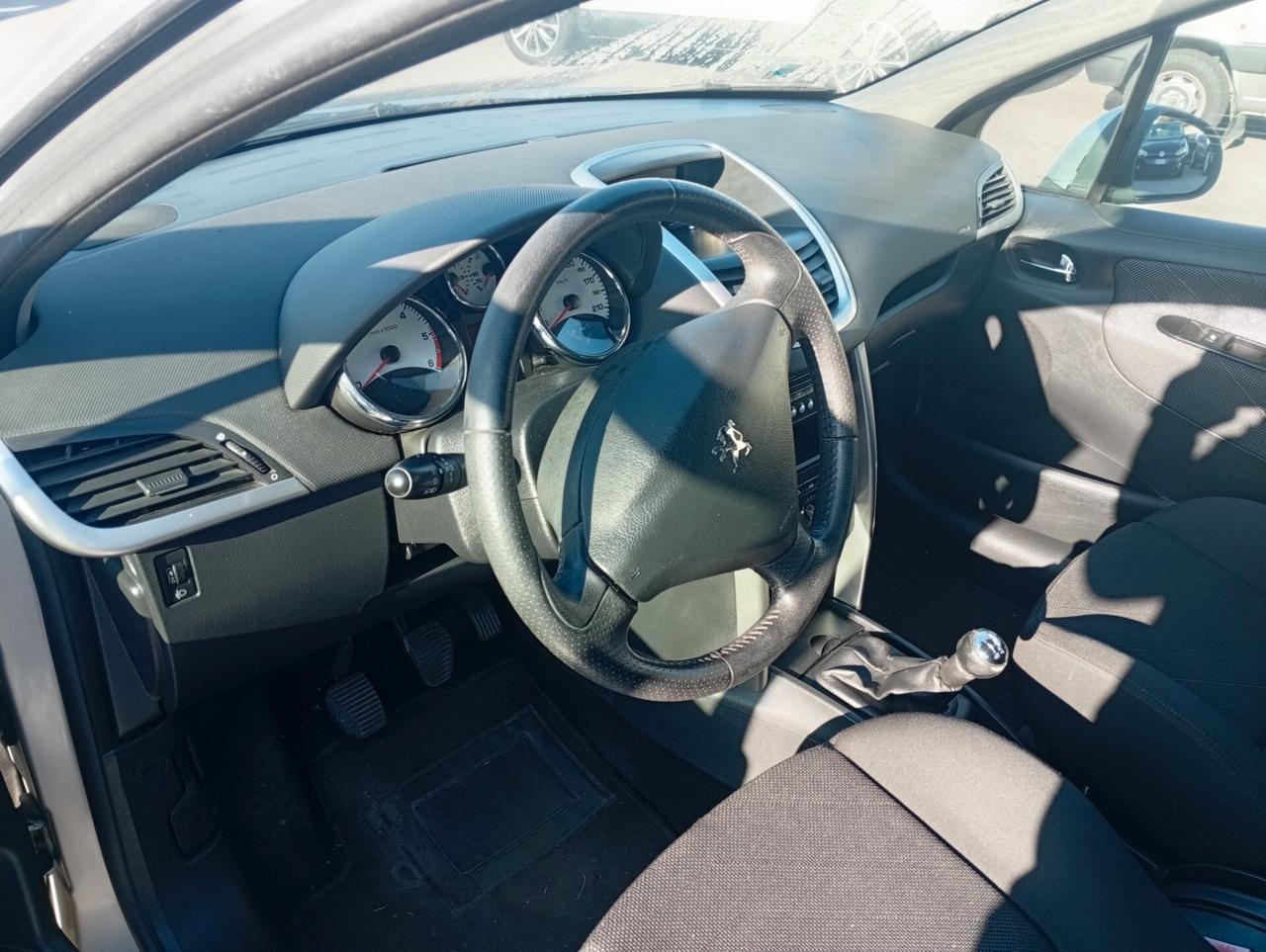 Peugeot 207 1.4 HDi 70CV 5p. XS NEOPATENTATI OK