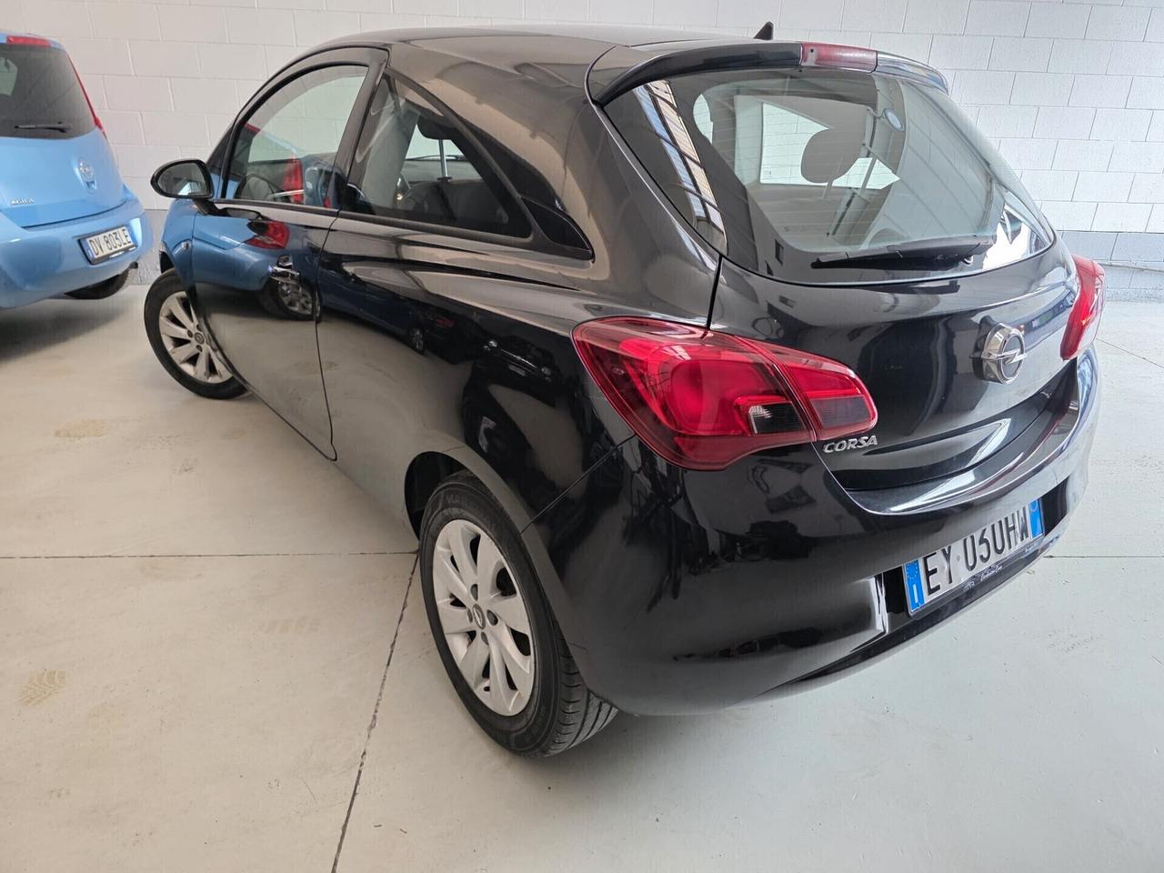 Opel Corsa 1.2 benzina EURO 6 NEOPATENTATI FULL OPTIONALS