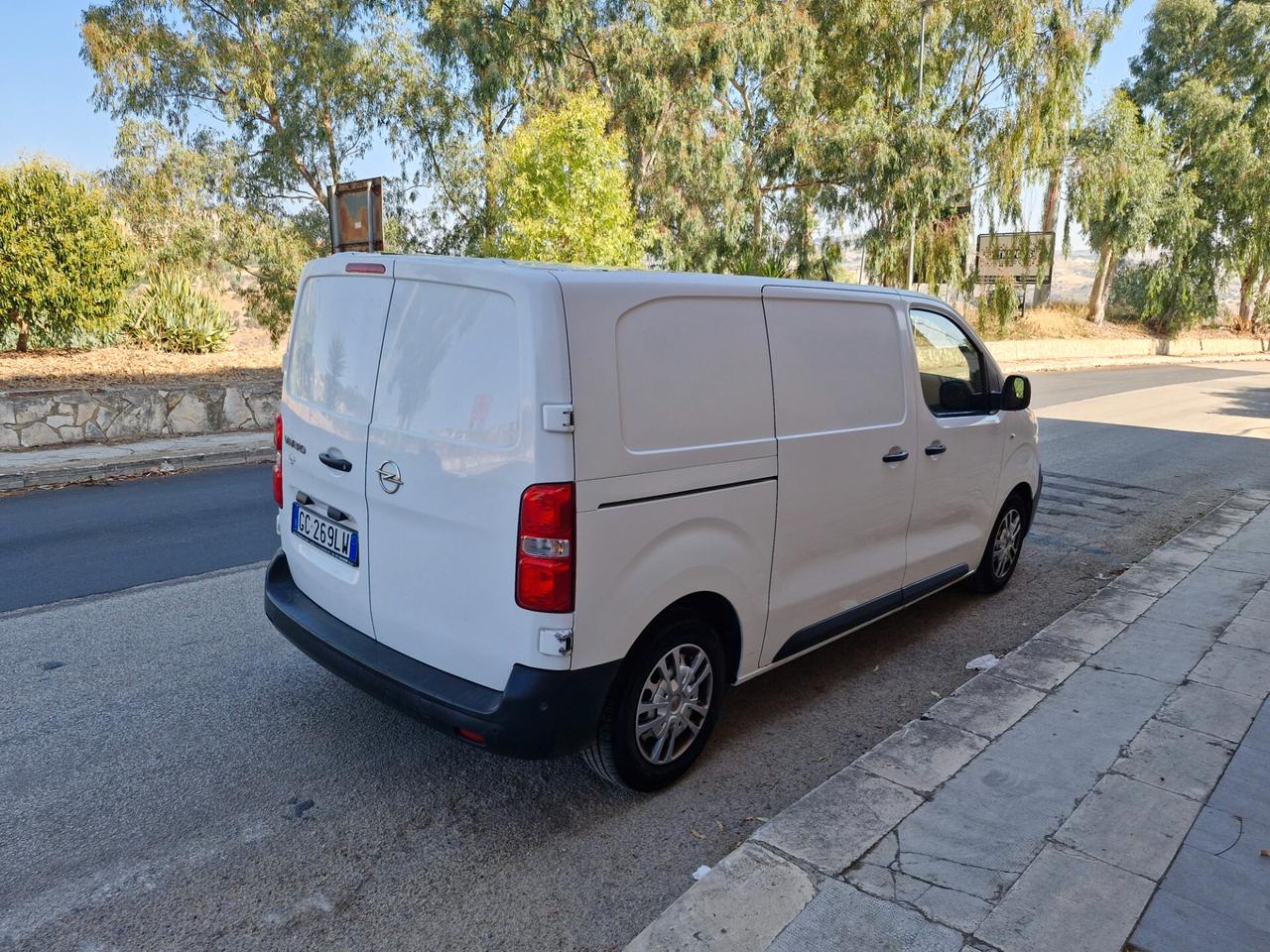 Opel Vivaro 1.5 Cdti lungo