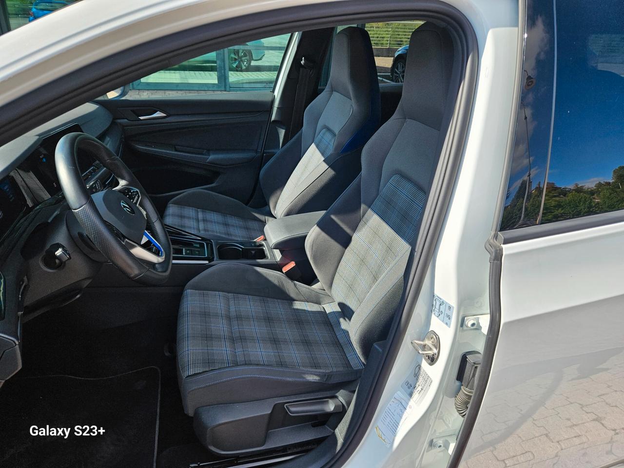 Volkswagen Golf GTE HYBRID elettrica/benzina
